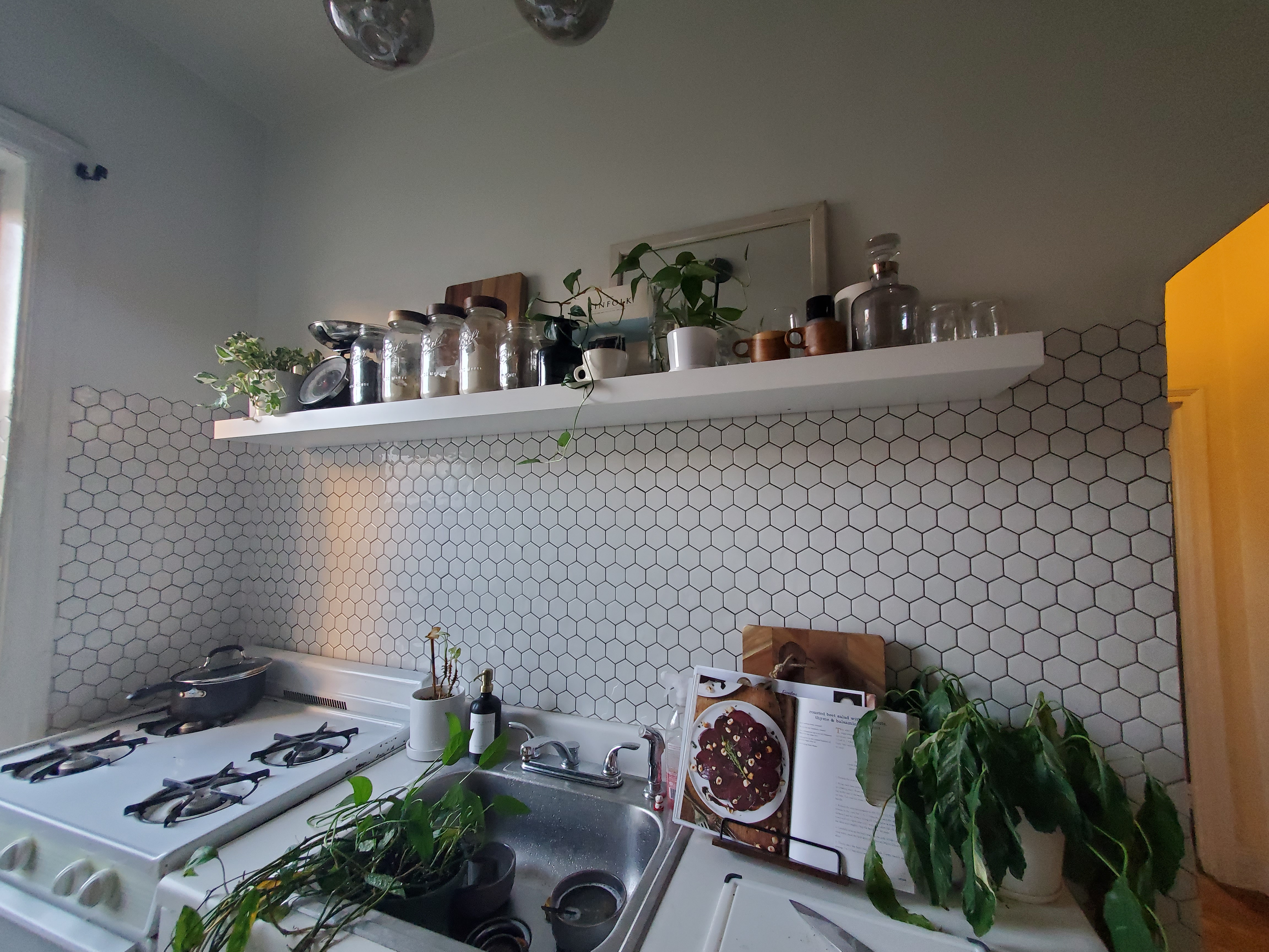 Kitchen backsplash installation